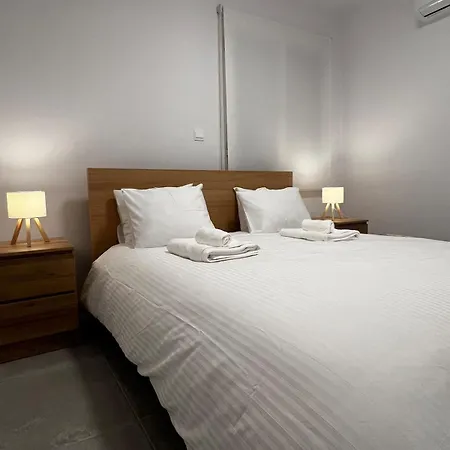 The Minimal Nest * ניקוסיה