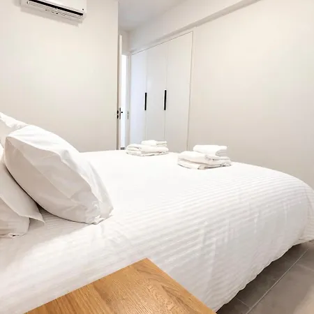 The Minimal Nest Διαμέρισμα
